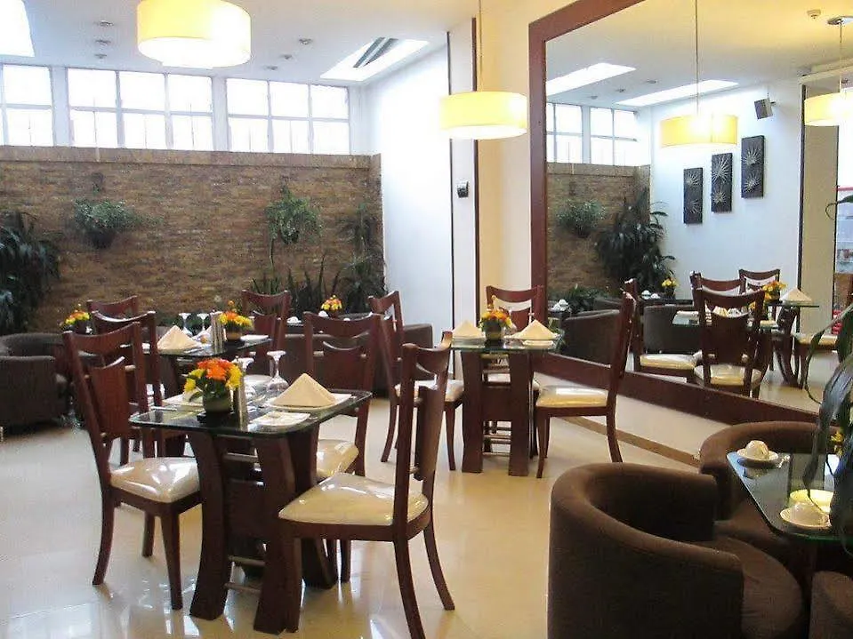 Hotel Platinum Suite Bogota 4*,